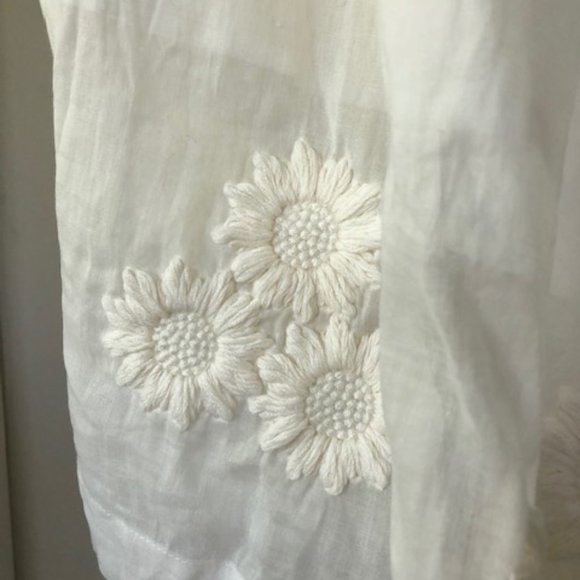 Innkia Choo Hand Embroidered Daisy Skirt or Dress - Picture 3 of 6
